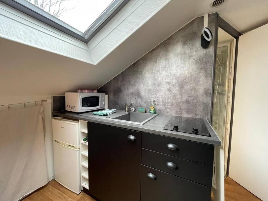 Le Cinq Sens, Studio Proche De La Gare Apartment Pontoise Exterior photo